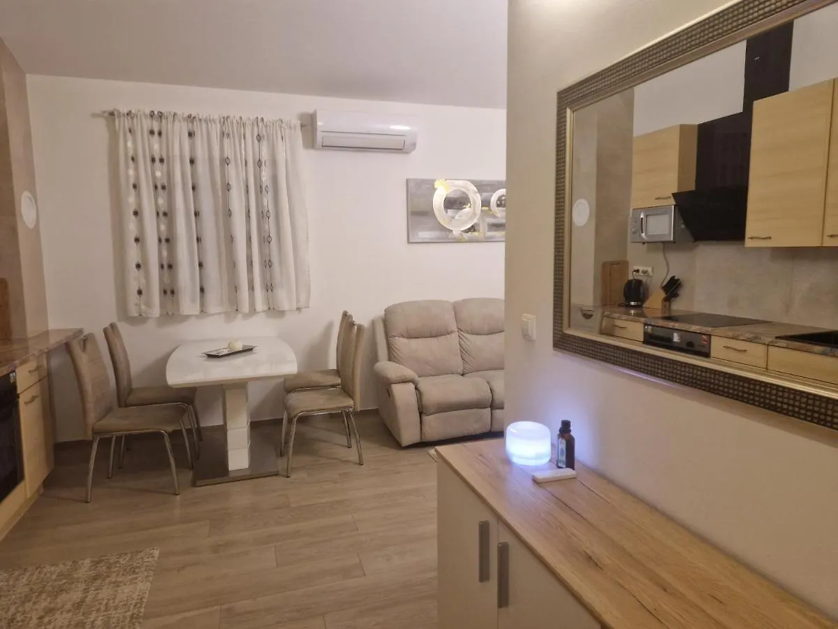 Apartman Sunrise Pula Apartment