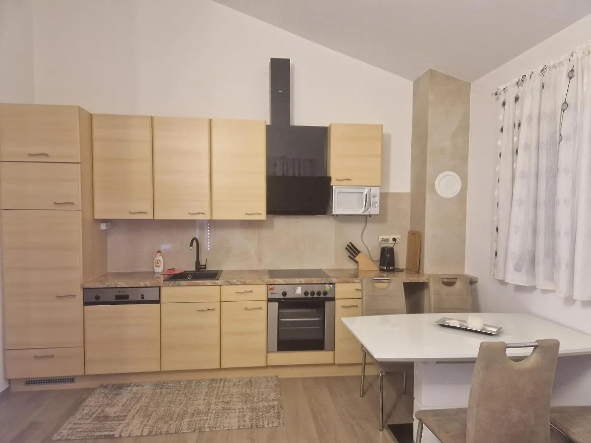 Apartment Apartman Sunrise Pula